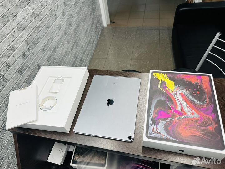 Хороший iPad Pro 12.9 (2018) 256gb Sim LTE Ориг