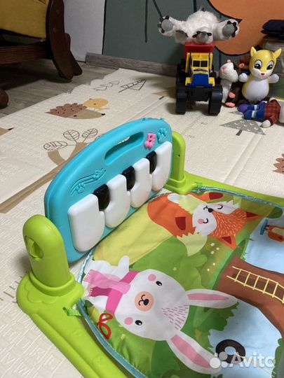 Развивающий коврик с пианино