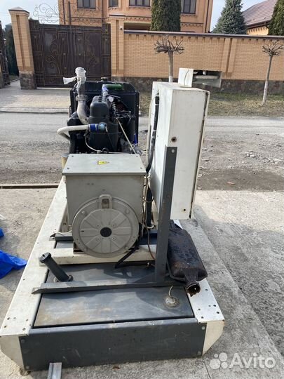 Дизельный генератор