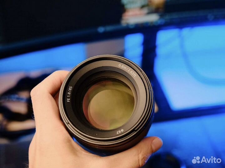 Объектив Sony FE 85mm 1.8