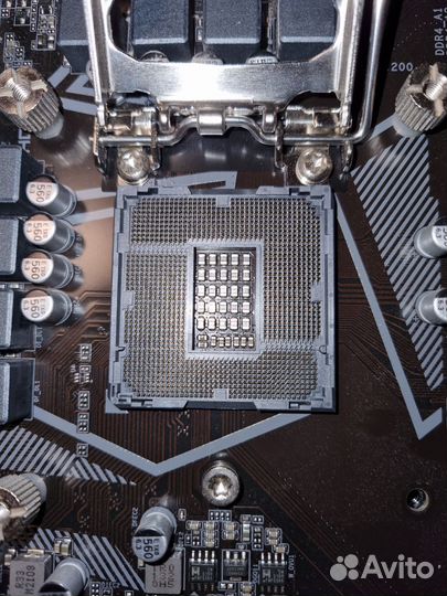 Материнская плата