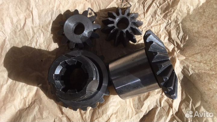 Шестерня транспортной скорости и дифференциала