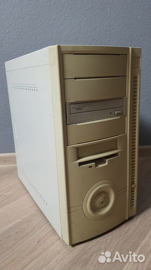 Pentium 4 + GA-8IE533 + GeForce 6600