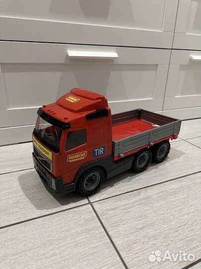 Фура, игрушки, машины