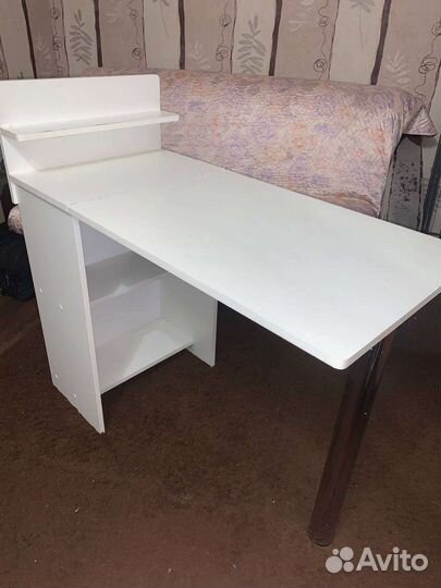 Стол для маникюра бу