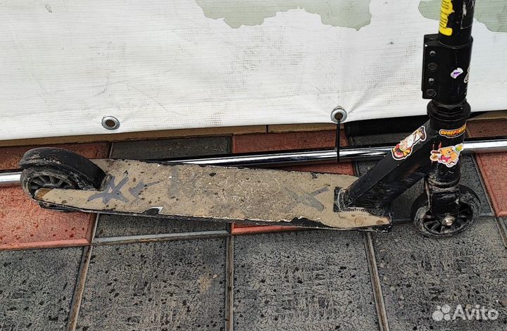 82435 Самокат трюковой детский черный (бу)