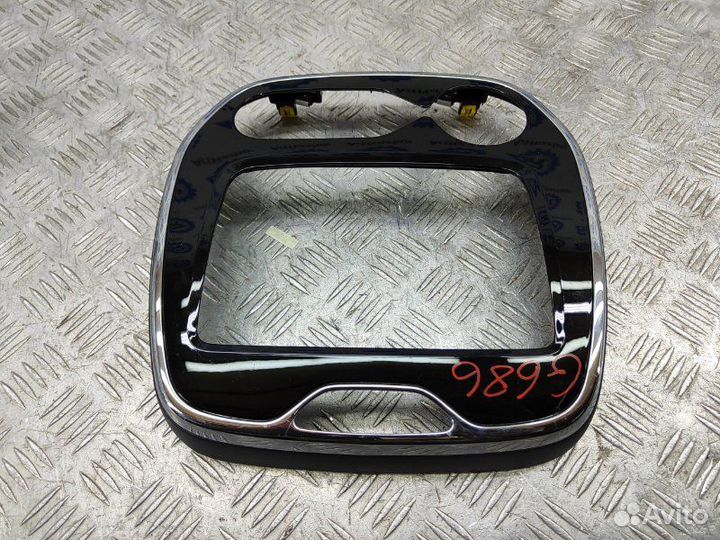 Рамка магнитолы Renault Kaptur J5 1.5 K9KE638