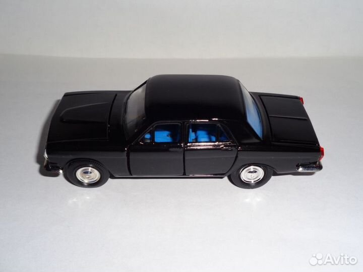 Газ-24 Волга чёрная модель автомобиля 1:43