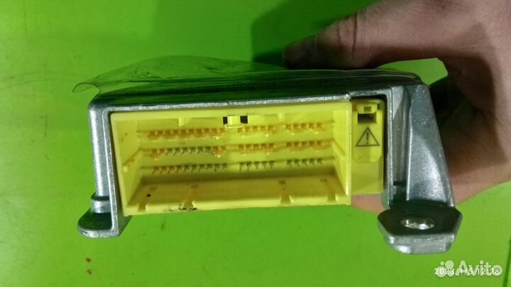 Блок управления SRS для Lexus IS 250 2005 - 2013