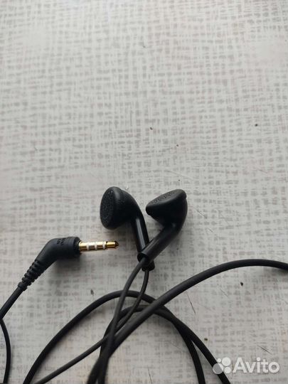 Наушники новые