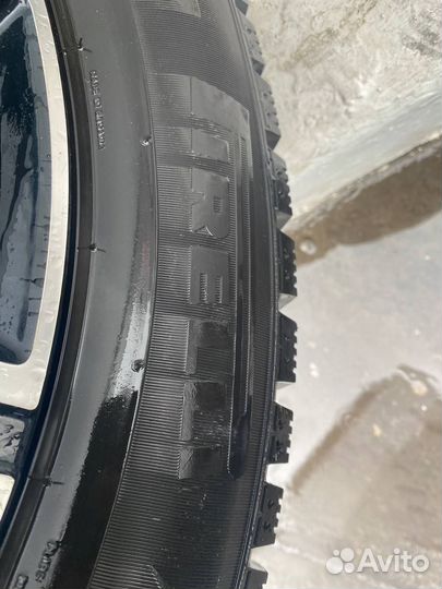 Pirelli Ice Zero 235/55 R19 29L