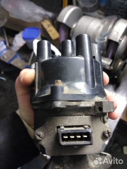 Трамблер Nissan Primera p10