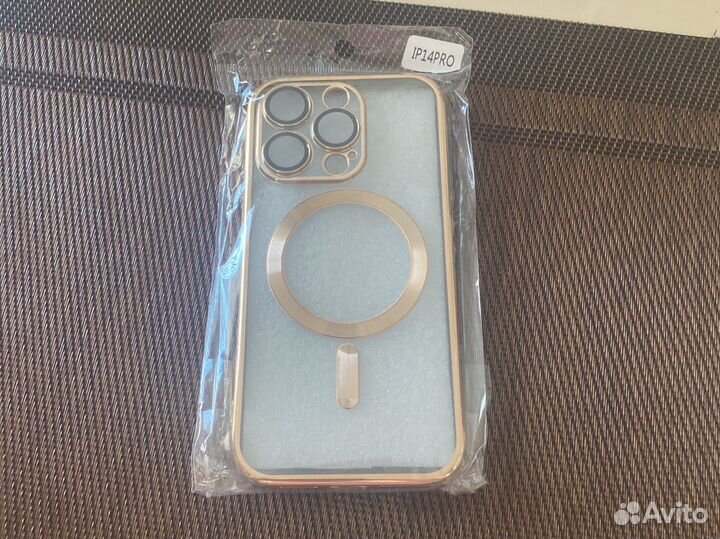 Чехол на айфон 14 про, с защитой на камере