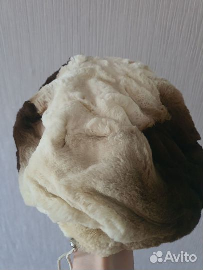 Берет женский норковый с козырьком