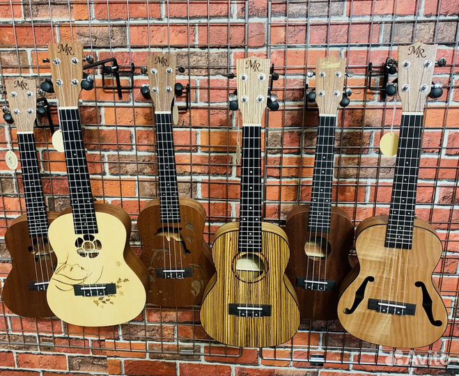 Укулеле + чехол + тюнер (комплект)