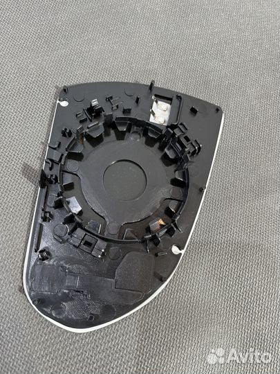 Стекло зеркала Hyundai Solaris