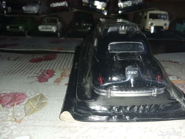 Модель Автолегенды СССР Deagostini зис-110 1:43
