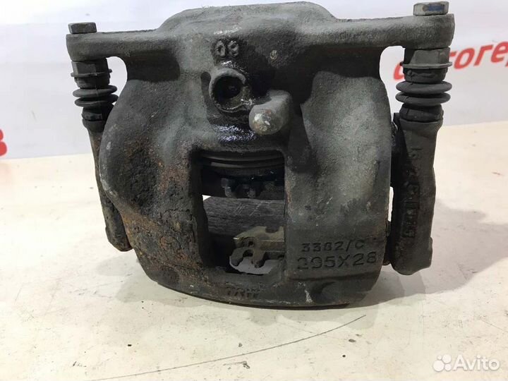 Суппорт тормозной задний левый Mercedes Gla180