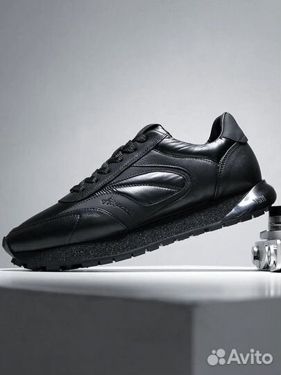 Мужские кроссовки 42-43