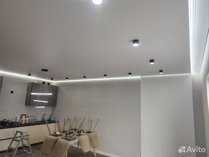 Натяжные потолки,слив воды,ремонт потолков