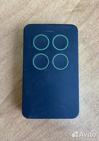 Пульт от ворот шлагбаума Nice Flor