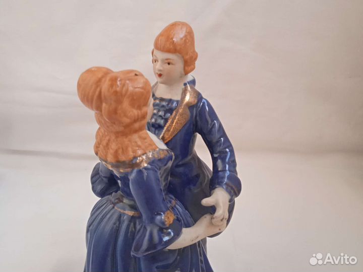 Фарфоровые статуэтки