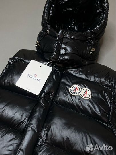 Жилет Moncler матовый