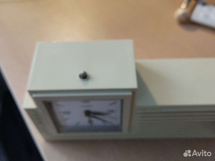 Настольные часы