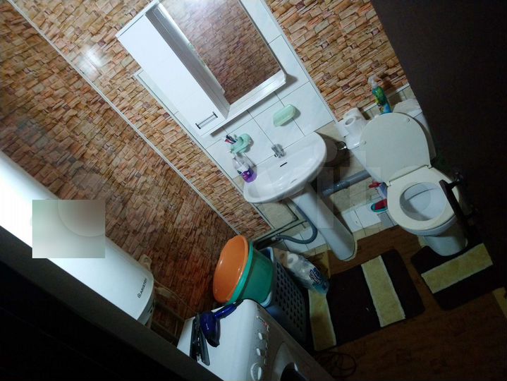 Комната 19 м² в 3-к., 1/2 эт.