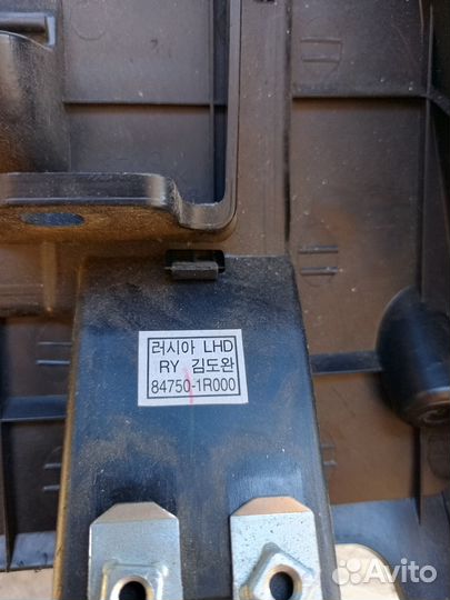 Накладка под колени водителя Hyundai Solaris 1