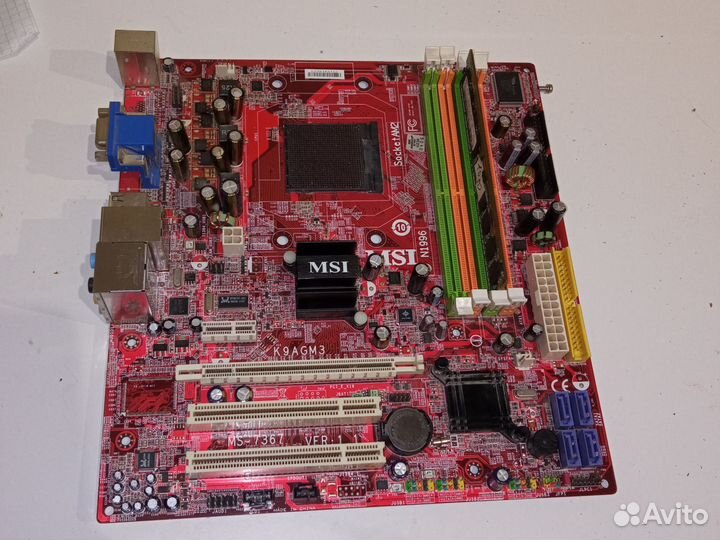 Материнская плата MSI