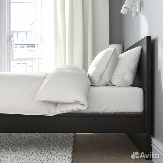 Кровать IKEA malm