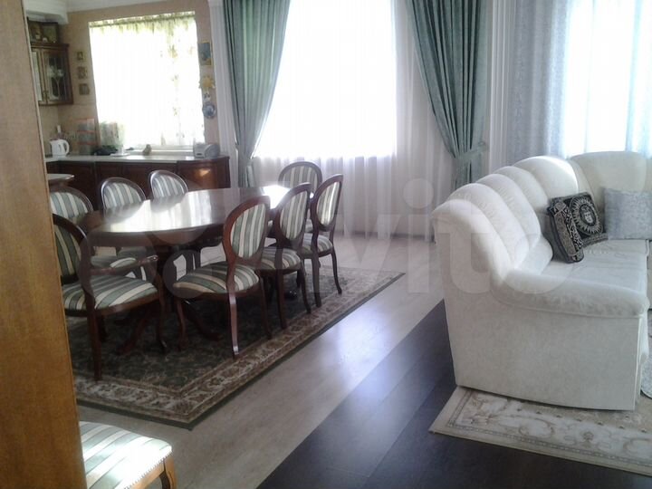 Дом 562 м² на участке 40 сот.