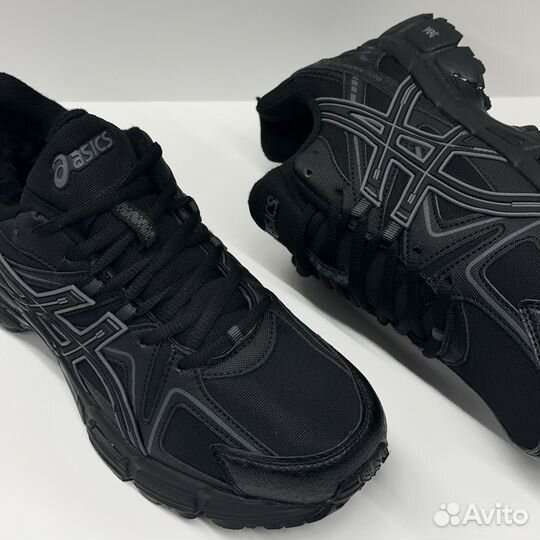 Зимние кроссовки Asics с мехом. До -30. 40-46р