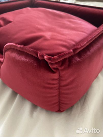 Лежанка для кошек и маленьких собак