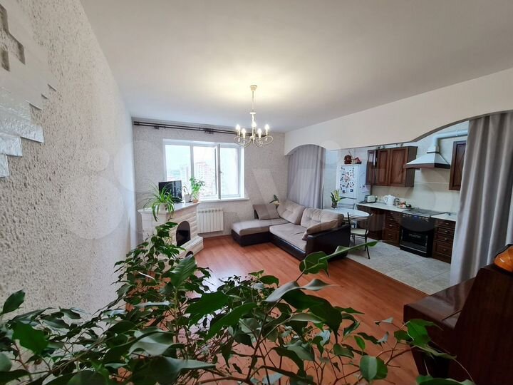 2-к. квартира, 82 м², 8/12 эт.