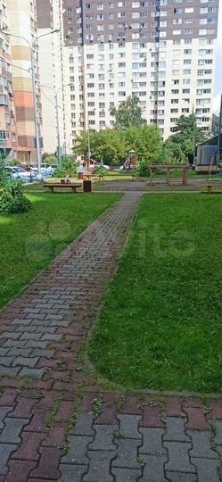 2-к. квартира, 75,2 м², 13/17 эт.