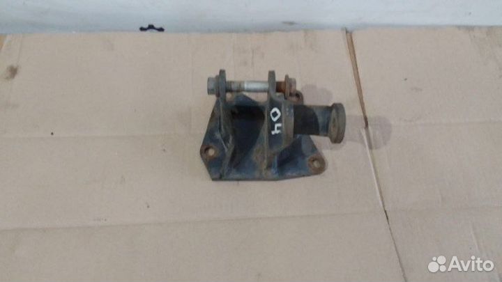 Кронштейн торсиона левый Man Tga