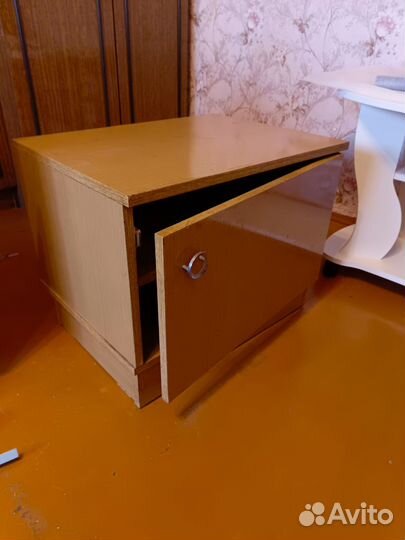 Тумбочка бу