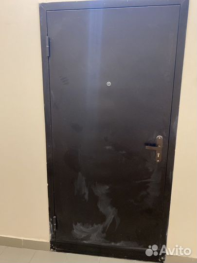 Входная дверь