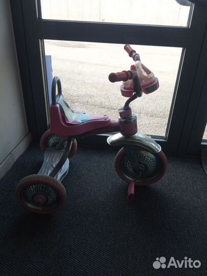 Трехколесный велосипед