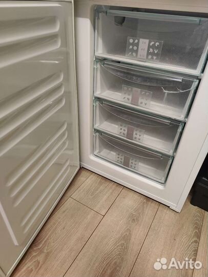 Морозильник premium Liebherr FrostProtect GP 1476