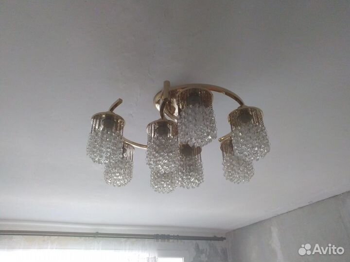 Люстра большая