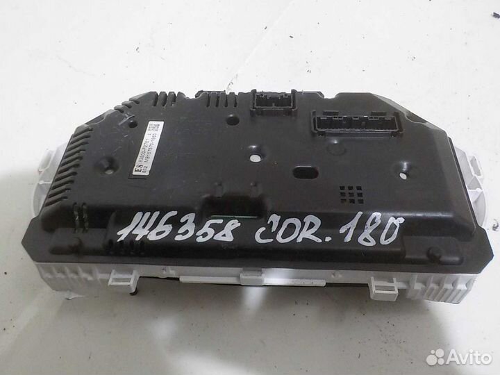 Панель приборов Toyota Corolla 180