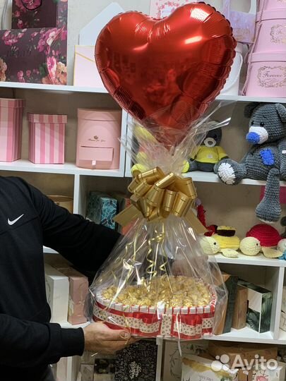 Торт из киндеров и фереро роше