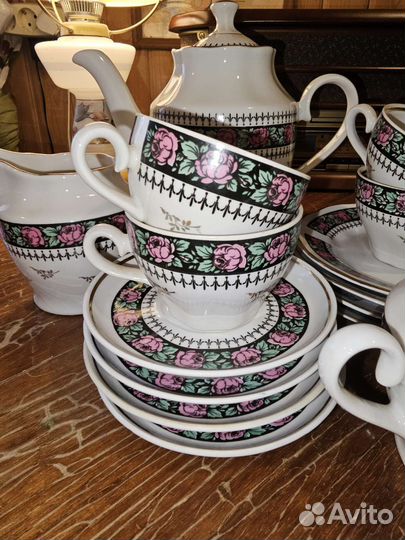 Сервиз чайный винтажный из 15 предметов