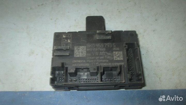 Блок управления дверью передний Audi Q5 8R