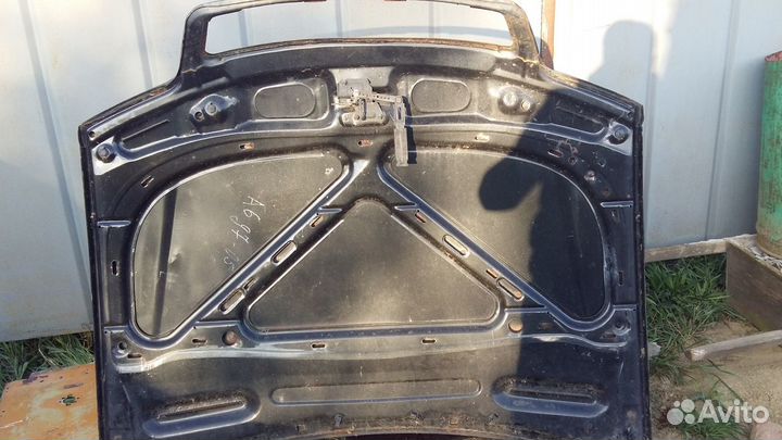 Капот на Ауди A6 C5