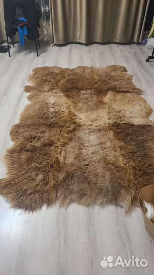 Палас из овечьих шкур