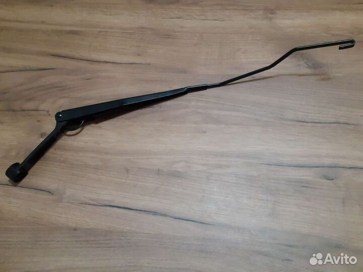 Держатель дворников калина